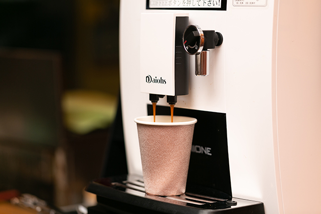 コーヒーのテイクアウトできます。